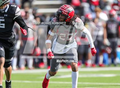 Thumbnail 1 in Guyer vs. Cedar Hill (UIL 6A Division 2 Semifinal) photogallery.