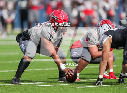 Thumbnail 3 in Guyer vs. Cedar Hill (UIL 6A Division 2 Semifinal) photogallery.
