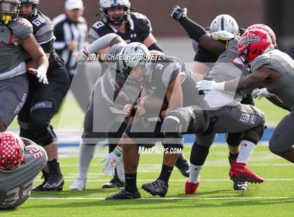 Thumbnail 2 in Guyer vs. Cedar Hill (UIL 6A Division 2 Semifinal) photogallery.