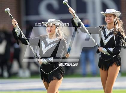 Thumbnail 2 in Guyer vs. Cedar Hill (UIL 6A Division 2 Semifinal) photogallery.