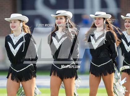 Thumbnail 2 in Guyer vs. Cedar Hill (UIL 6A Division 2 Semifinal) photogallery.
