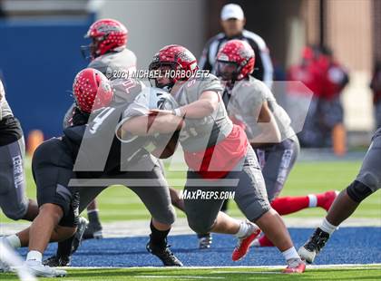 Thumbnail 3 in Guyer vs. Cedar Hill (UIL 6A Division 2 Semifinal) photogallery.