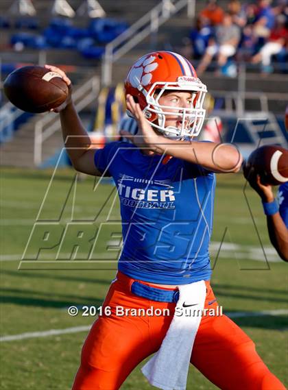 Thumbnail 1 in Jemison @ Chilton County photogallery.