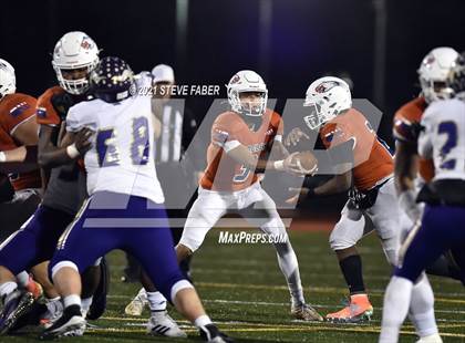 Thumbnail 1 in Graham-Kapowsin vs. Lake Stevens (WIAA 4A Final)  photogallery.