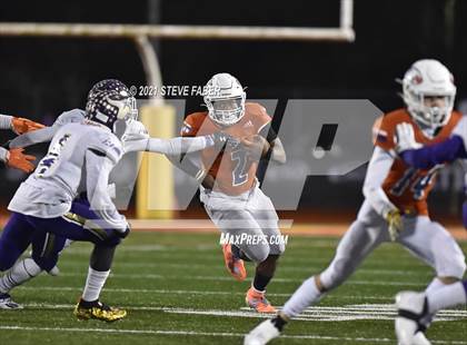 Thumbnail 1 in Graham-Kapowsin vs. Lake Stevens (WIAA 4A Final)  photogallery.