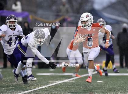 Thumbnail 3 in Graham-Kapowsin vs. Lake Stevens (WIAA 4A Final)  photogallery.