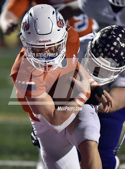 Thumbnail 3 in Graham-Kapowsin vs. Lake Stevens (WIAA 4A Final)  photogallery.