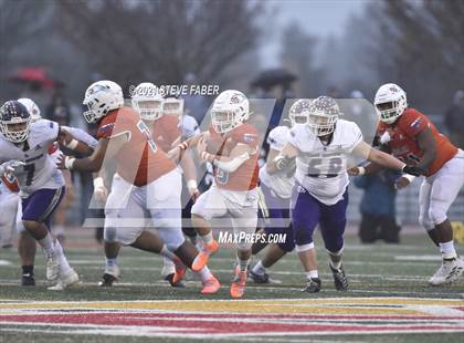 Thumbnail 3 in Graham-Kapowsin vs. Lake Stevens (WIAA 4A Final)  photogallery.