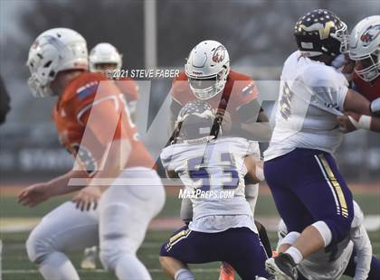 Thumbnail 3 in Graham-Kapowsin vs. Lake Stevens (WIAA 4A Final)  photogallery.