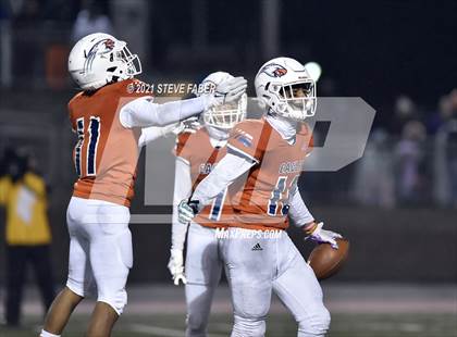 Thumbnail 3 in Graham-Kapowsin vs. Lake Stevens (WIAA 4A Final)  photogallery.