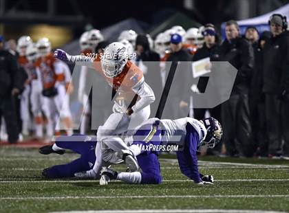 Thumbnail 3 in Graham-Kapowsin vs. Lake Stevens (WIAA 4A Final)  photogallery.