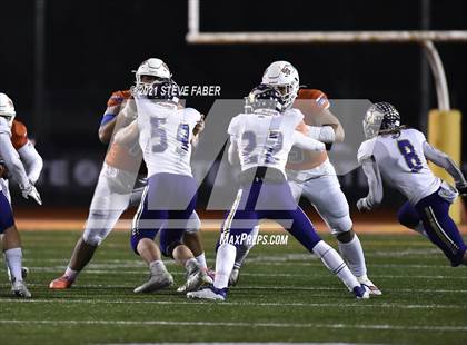 Thumbnail 2 in Graham-Kapowsin vs. Lake Stevens (WIAA 4A Final)  photogallery.
