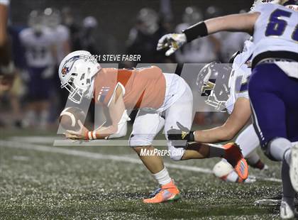 Thumbnail 2 in Graham-Kapowsin vs. Lake Stevens (WIAA 4A Final)  photogallery.