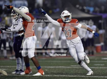 Thumbnail 1 in Graham-Kapowsin vs. Lake Stevens (WIAA 4A Final)  photogallery.