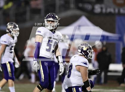 Thumbnail 3 in Graham-Kapowsin vs. Lake Stevens (WIAA 4A Final)  photogallery.