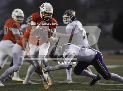 Thumbnail 1 in Graham-Kapowsin vs. Lake Stevens (WIAA 4A Final)  photogallery.
