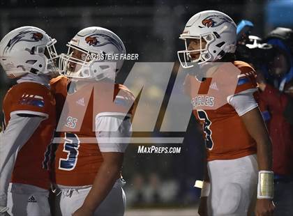 Thumbnail 1 in Graham-Kapowsin vs. Lake Stevens (WIAA 4A Final)  photogallery.