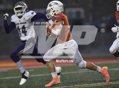Thumbnail 2 in Graham-Kapowsin vs. Lake Stevens (WIAA 4A Final)  photogallery.