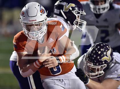 Thumbnail 1 in Graham-Kapowsin vs. Lake Stevens (WIAA 4A Final)  photogallery.