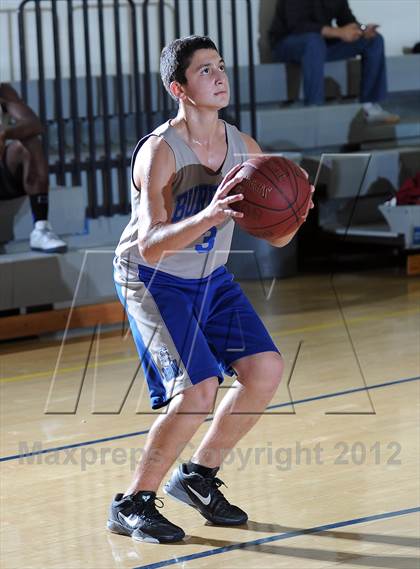 Thumbnail 3 in Burbank vs. La Canada (Burbank Tournament) photogallery.