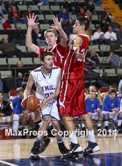 Thumbnail 3 in New York Mills vs. Moriah (NYSPHSAA Class D Semifinal) photogallery.