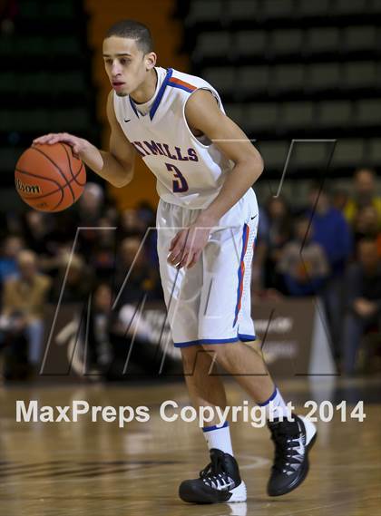 Thumbnail 1 in New York Mills vs. Moriah (NYSPHSAA Class D Semifinal) photogallery.