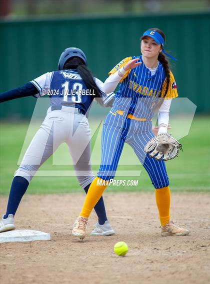 Thumbnail 3 in West Orange Stark vs Evadale @ Evadale Tournament  photogallery.