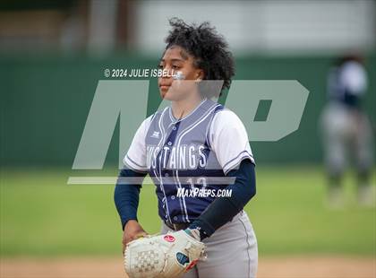 Thumbnail 3 in West Orange Stark vs Evadale @ Evadale Tournament  photogallery.