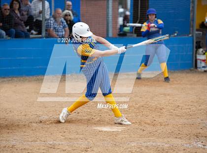Thumbnail 3 in West Orange Stark vs Evadale @ Evadale Tournament  photogallery.