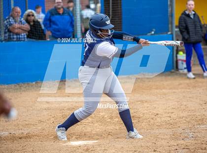 Thumbnail 2 in West Orange Stark vs Evadale @ Evadale Tournament  photogallery.