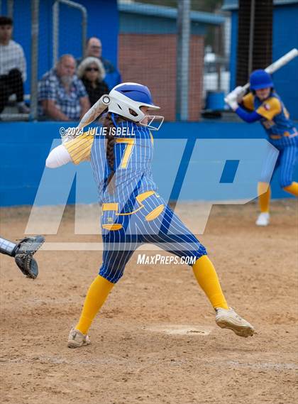 Thumbnail 3 in West Orange Stark vs Evadale @ Evadale Tournament  photogallery.