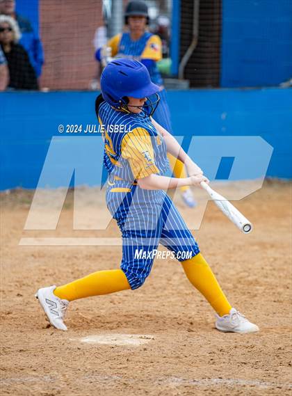 Thumbnail 3 in West Orange Stark vs Evadale @ Evadale Tournament  photogallery.