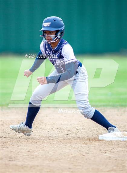 Thumbnail 3 in West Orange Stark vs Evadale @ Evadale Tournament  photogallery.