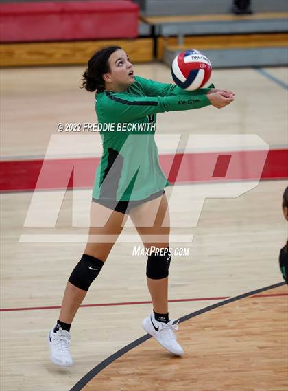 Thumbnail 1 in Pottsboro vs. Valley View photogallery.