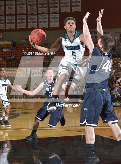 Thumbnail 3 in Sheldon vs. West (CIF SJS D1 Semifinal) photogallery.