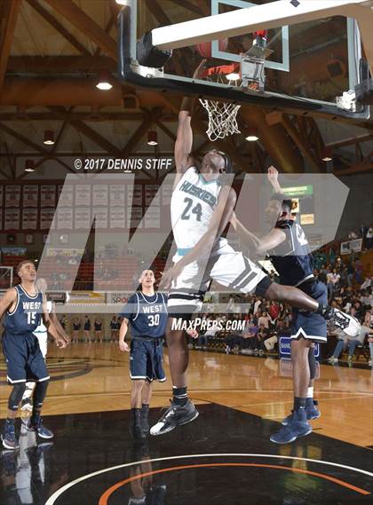 Thumbnail 2 in Sheldon vs. West (CIF SJS D1 Semifinal) photogallery.