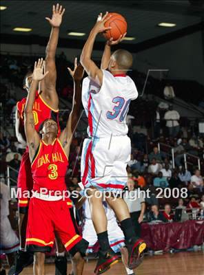 Thumbnail 3 in Madison vs. Oak Hill Academy (Houston vs the Nation Tournament) photogallery.