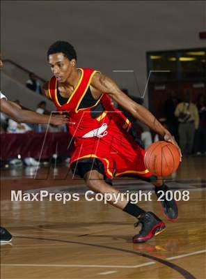 Thumbnail 2 in Madison vs. Oak Hill Academy (Houston vs the Nation Tournament) photogallery.