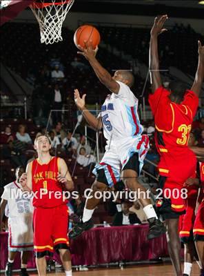 Thumbnail 3 in Madison vs. Oak Hill Academy (Houston vs the Nation Tournament) photogallery.