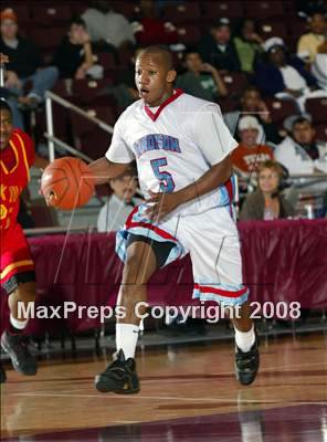 Thumbnail 3 in Madison vs. Oak Hill Academy (Houston vs the Nation Tournament) photogallery.
