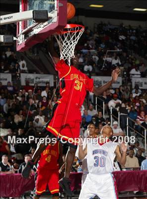 Thumbnail 3 in Madison vs. Oak Hill Academy (Houston vs the Nation Tournament) photogallery.