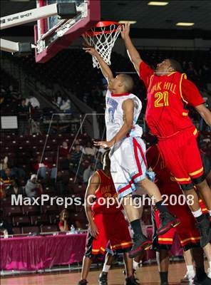 Thumbnail 3 in Madison vs. Oak Hill Academy (Houston vs the Nation Tournament) photogallery.