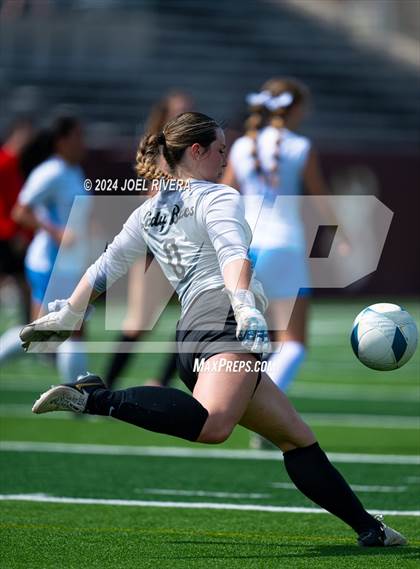 Thumbnail 2 in Jordan vs Brazoswood (UIL Soccer 6A Region 3 Semifinal) photogallery.
