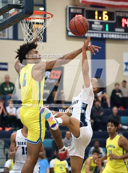 Thumbnail 3 in Berkeley Prep vs Huntington Prep ( National Hoop Fest Tournament) photogallery.