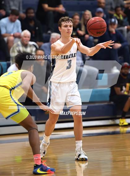 Thumbnail 3 in Berkeley Prep vs Huntington Prep ( National Hoop Fest Tournament) photogallery.