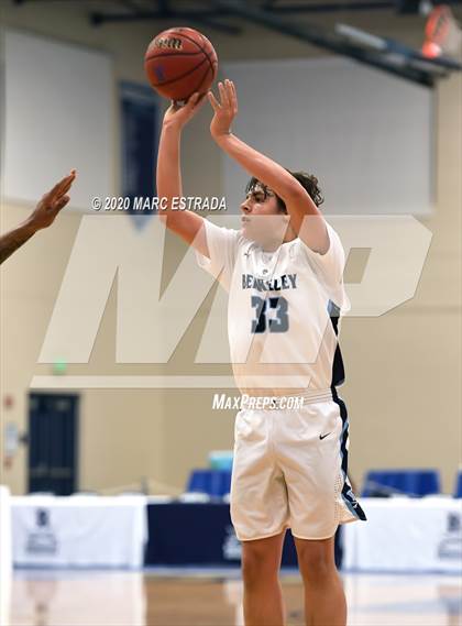 Thumbnail 3 in Berkeley Prep vs Huntington Prep ( National Hoop Fest Tournament) photogallery.