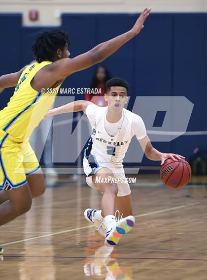 Thumbnail 2 in Berkeley Prep vs Huntington Prep ( National Hoop Fest Tournament) photogallery.