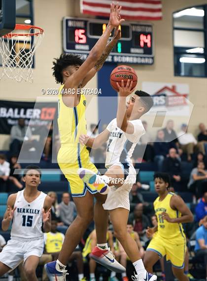 Thumbnail 2 in Berkeley Prep vs Huntington Prep ( National Hoop Fest Tournament) photogallery.