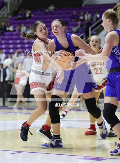 Thumbnail 2 in Fremont vs. Mountain Ridge (UHSAA 6A Quarterfinal) photogallery.