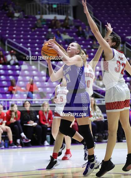 Thumbnail 3 in Fremont vs. Mountain Ridge (UHSAA 6A Quarterfinal) photogallery.